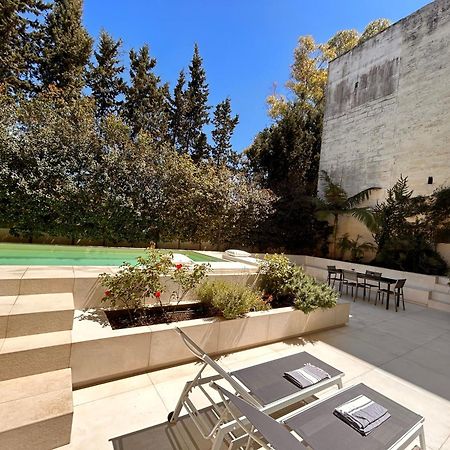 Carlo V - Con Piscina E Giardino Privati Apartment เลชเช ภายนอก รูปภาพ