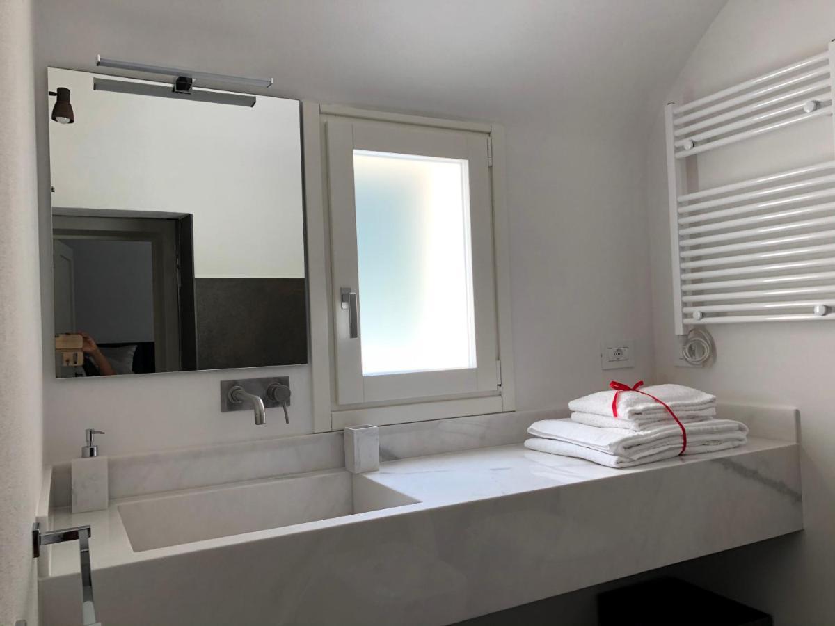 Carlo V - Con Piscina E Giardino Privati Apartment เลชเช ภายนอก รูปภาพ