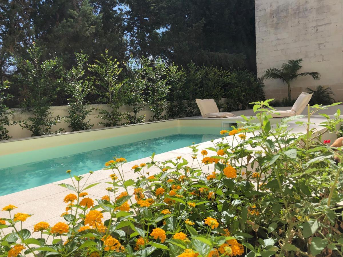 Carlo V - Con Piscina E Giardino Privati Apartment เลชเช ภายนอก รูปภาพ